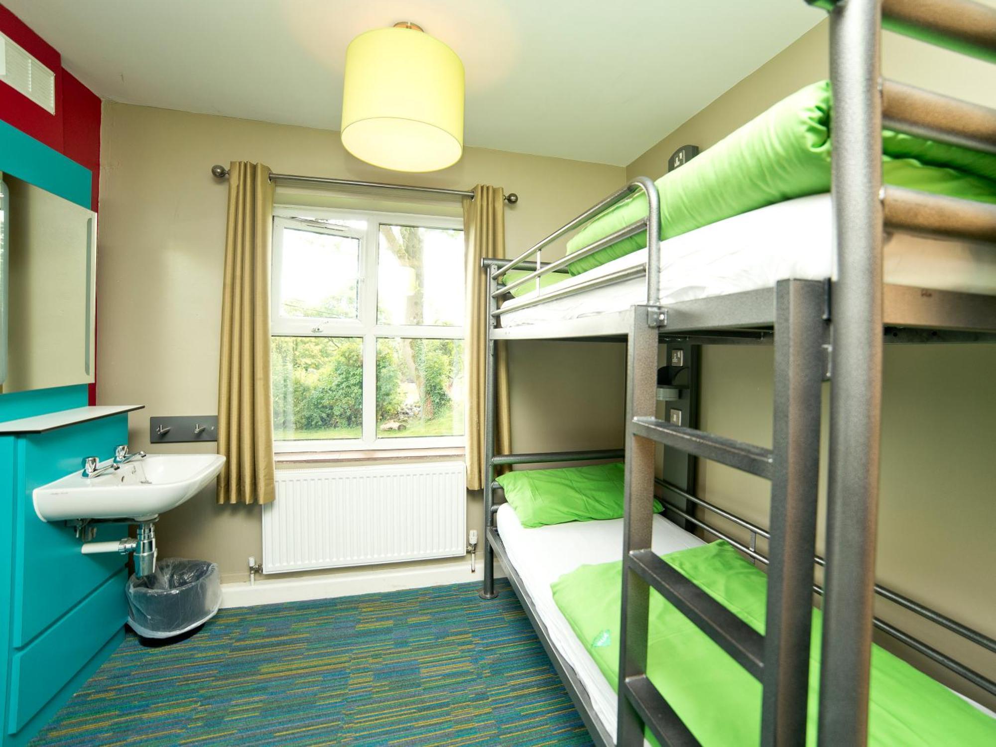 Yha Malham Hostel Luaran gambar
